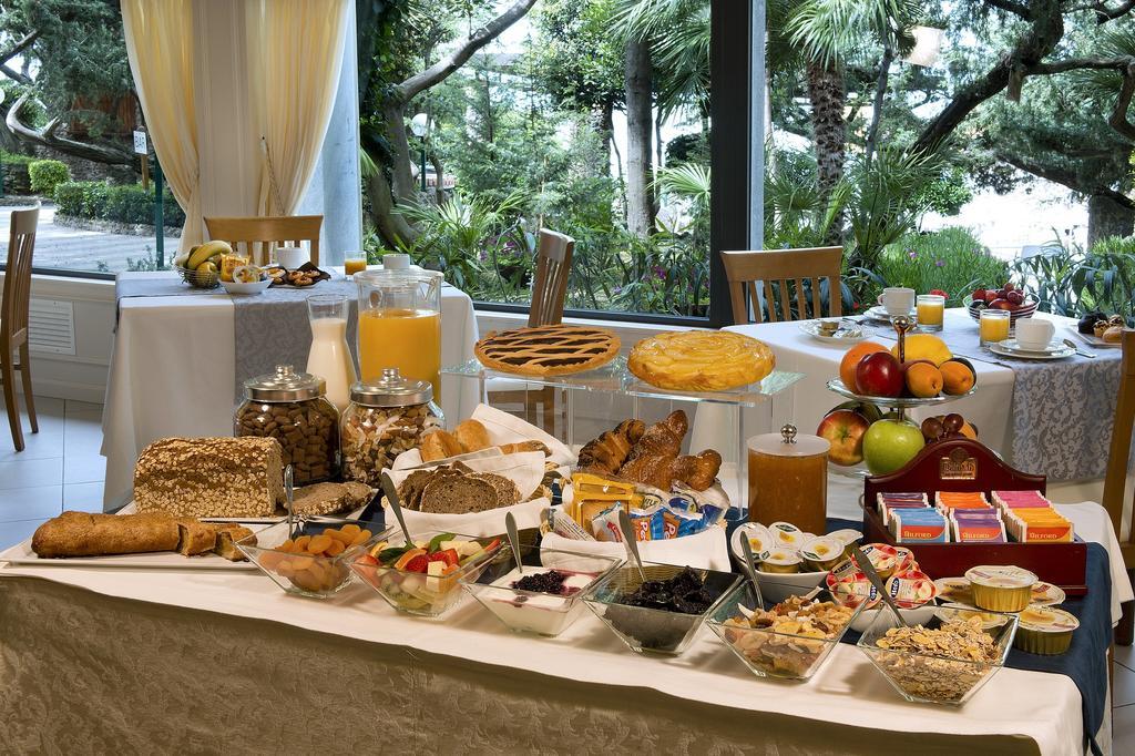 Hotel I Ginepri Marina di Castagneto Carducci Zewnętrze zdjęcie