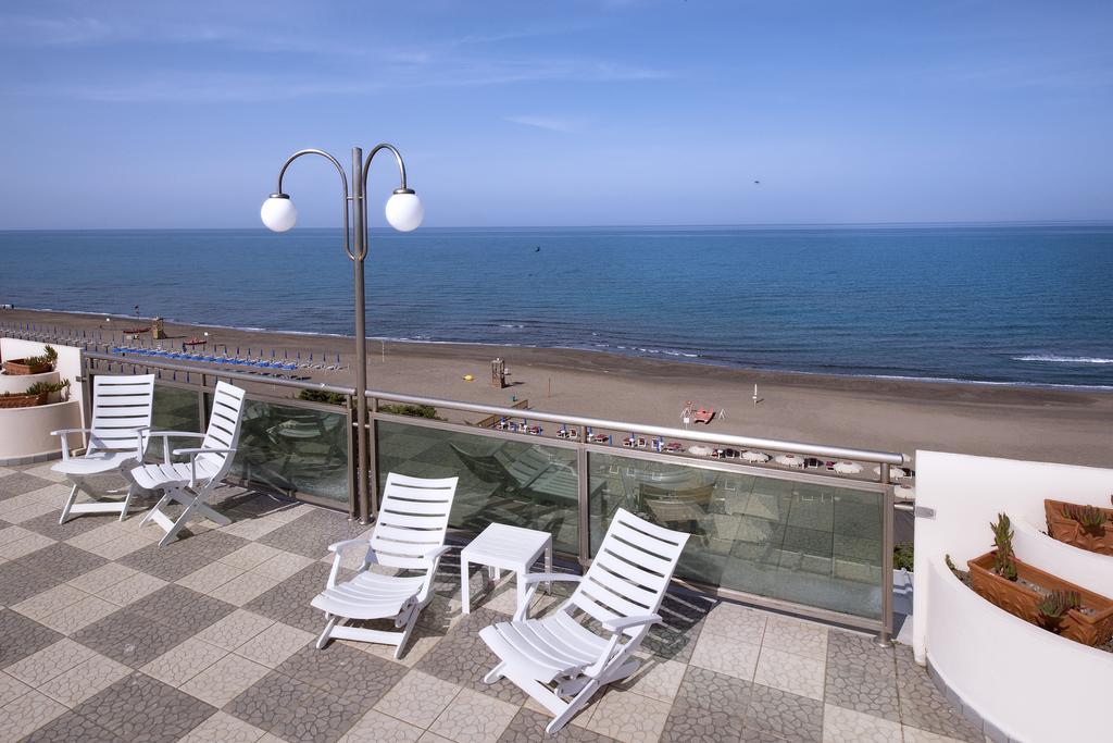 Hotel I Ginepri Marina di Castagneto Carducci Zewnętrze zdjęcie