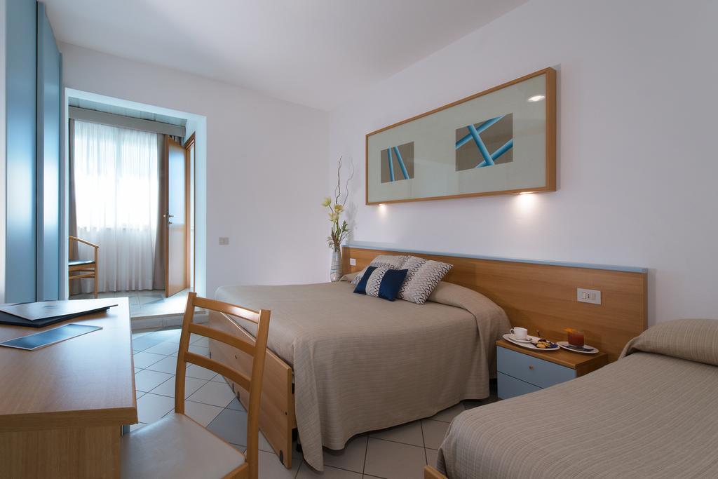 Hotel I Ginepri Marina di Castagneto Carducci Zewnętrze zdjęcie